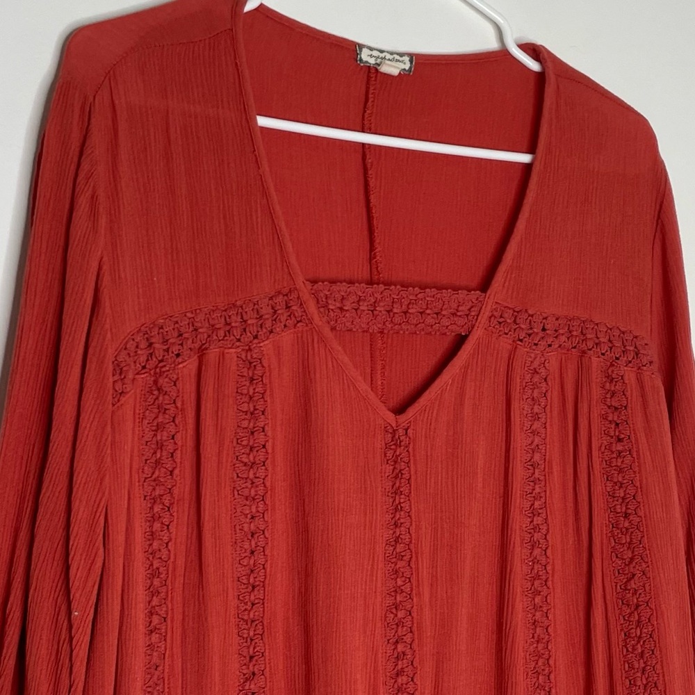 Eyeshadow Plus Size Rust Orange Red V-Neck Keyhole crochet Top Size 1X